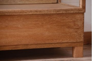 レトロ家具　昭和レトロ　古い木製のシンプルなアンティークガラスケース(ショーケース)(1)