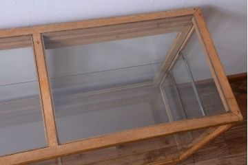 レトロ家具　昭和レトロ　古い木製のシンプルなアンティークガラスケース(ショーケース)(2)
