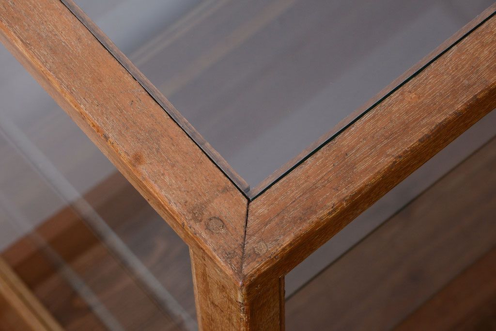 レトロ家具　昭和レトロ　古い木製のシンプルなアンティークガラスケース(ショーケース)(2)