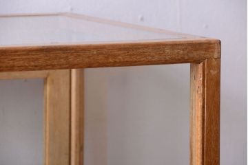 レトロ家具　昭和レトロ　古い木製のシンプルなアンティークガラスケース(ショーケース)(2)