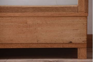 レトロ家具　昭和レトロ　古い木製のシンプルなアンティークガラスケース(ショーケース)(2)