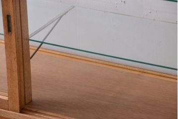 レトロ家具　昭和レトロ　古い木製のシンプルなアンティークガラスケース(ショーケース)(2)