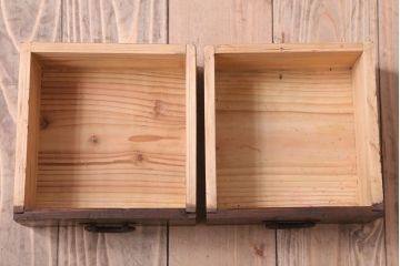 アンティーク家具　古民具・骨董　引き出し2杯付き!小ぶりな飾り棚(収納棚)