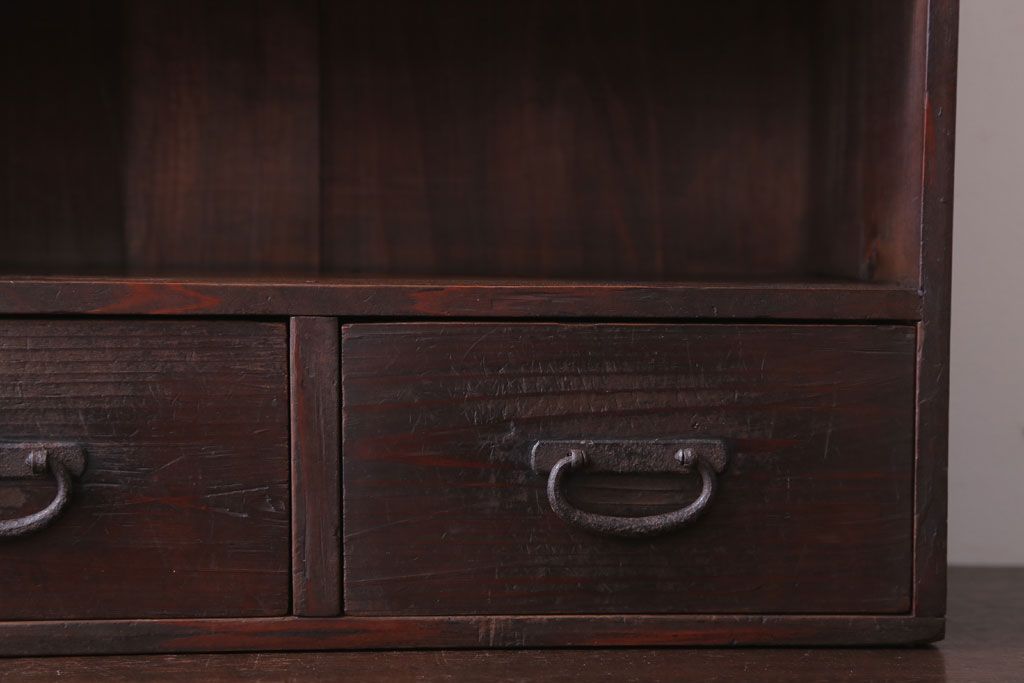 アンティーク家具　古民具・骨董　引き出し2杯付き!小ぶりな飾り棚(収納棚)