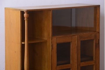 レトロ家具　昭和レトロ　引き出し・飾り棚・戸棚付き!アンティーク本箱