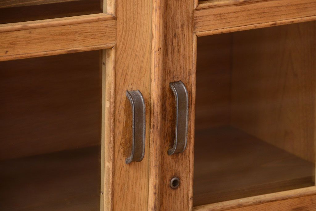 レトロ家具　昭和レトロ　引き出し・飾り棚・戸棚付き!アンティーク本箱