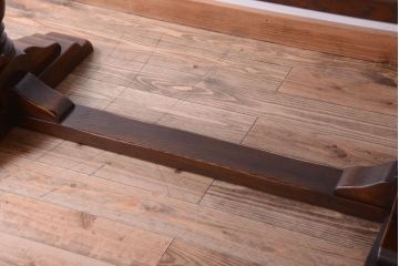 ヴィンテージ家具　イギリスビンテージ　オーク材!ブルボーズレッグダイニングテーブル