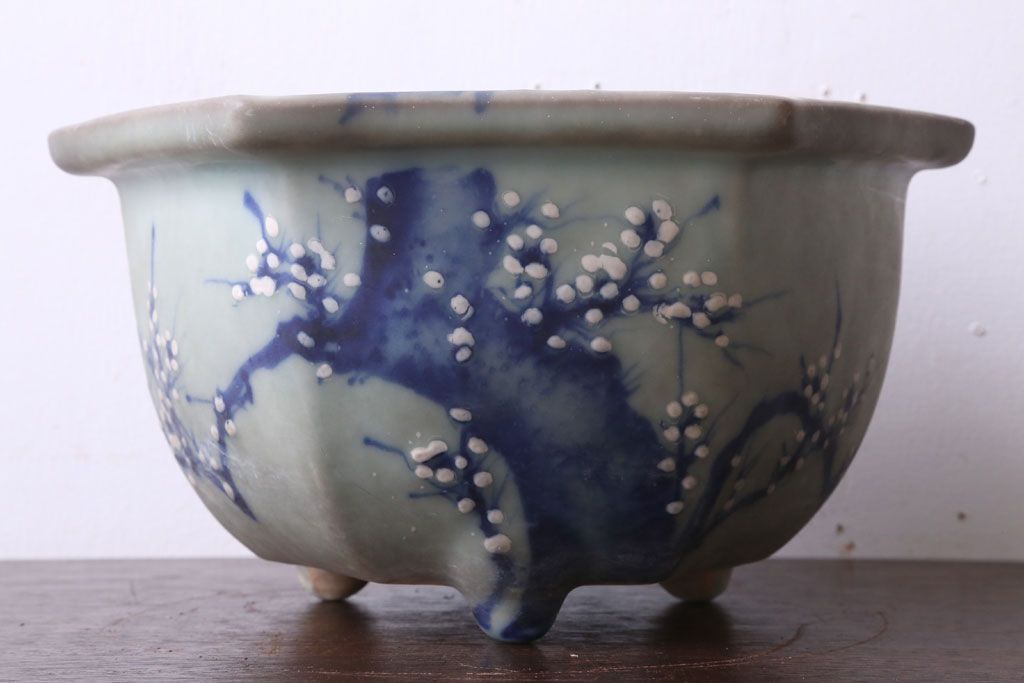 アンティーク雑貨　古民具・骨董　梅の図　青磁植木鉢　六角型(1)
