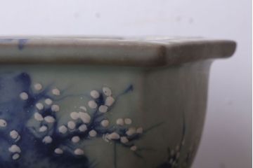 アンティーク雑貨　古民具・骨董　梅の図　青磁植木鉢　六角型(1)