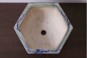 アンティーク雑貨　古民具・骨董　梅の図　青磁植木鉢　六角型(1)