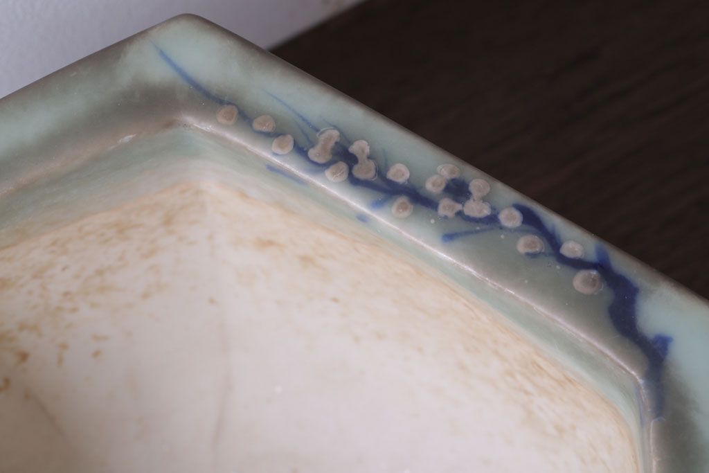 アンティーク雑貨　古民具・骨董　梅の図　青磁植木鉢　六角型(1)