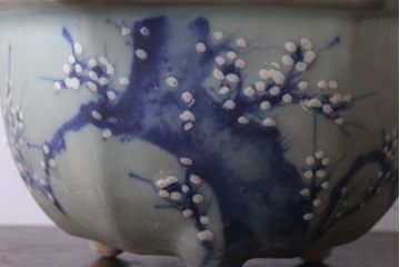 アンティーク雑貨　古民具・骨董　梅の図　青磁植木鉢　六角型(1)