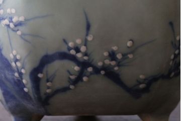 アンティーク雑貨　古民具・骨董　梅の図　青磁植木鉢　六角型(1)