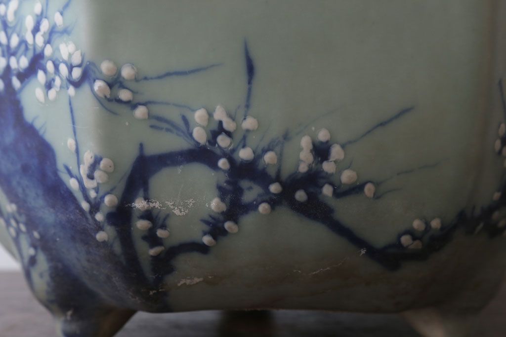 アンティーク雑貨　古民具・骨董　梅の図　青磁植木鉢　六角型(2)