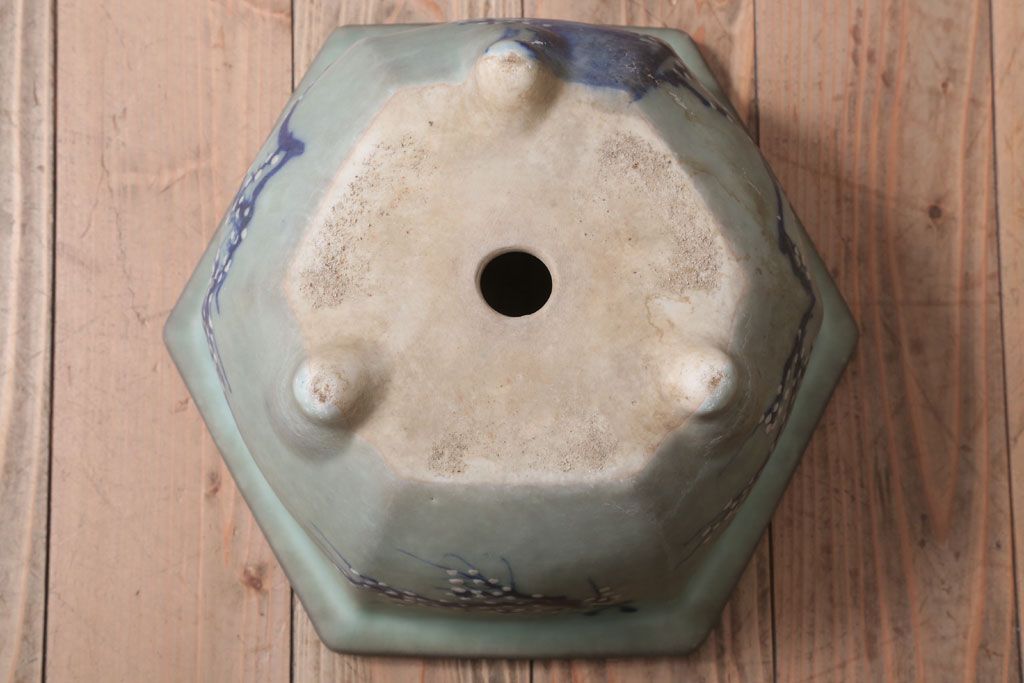 アンティーク雑貨　古民具・骨董　梅の図　青磁植木鉢　六角型(2)