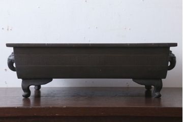 アンティーク雑貨　古民具・骨董　銅(真鍮)製の古い象耳水盤(水盆)