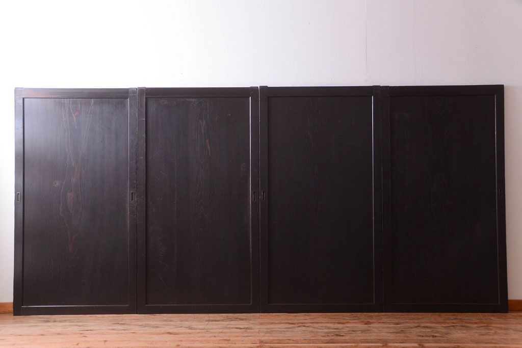 古民具・骨董　古い木味のアンティーク板戸4枚セット