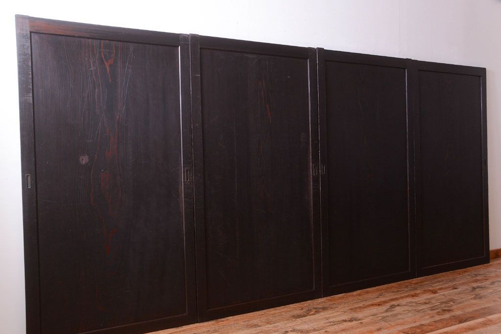 古民具・骨董　古い木味のアンティーク板戸4枚セット