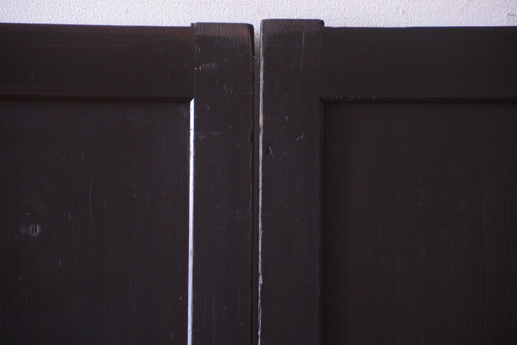 古民具・骨董　古い木味のアンティーク板戸4枚セット