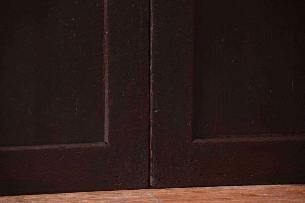 古民具・骨董　古い木味のアンティーク板戸4枚セット