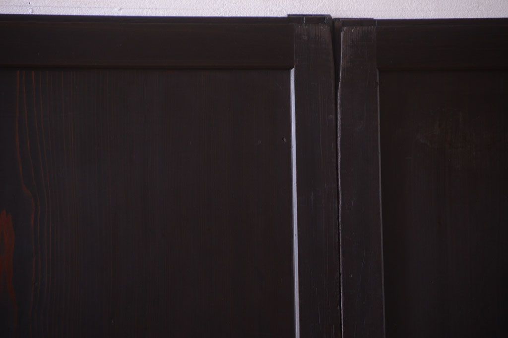 古民具・骨董　古い木味のアンティーク板戸4枚セット