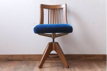 レトロ家具　和製アンティーク　古い木のレトロな回転椅子(ドクターチェア)