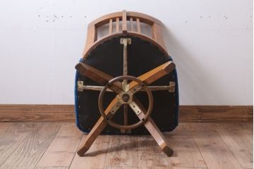 レトロ家具　和製アンティーク　古い木のレトロな回転椅子(ドクターチェア)