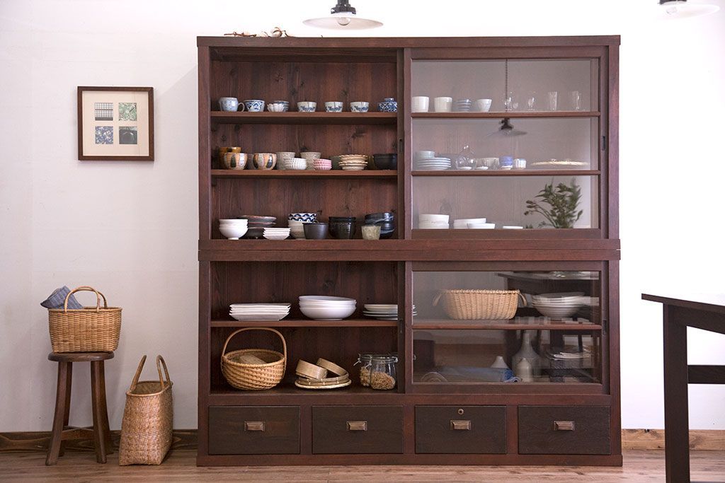 アンティーク家具　和製アンティークの二段重ね収納棚(2)