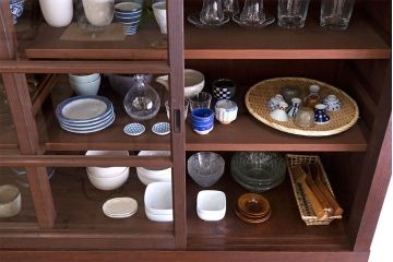 アンティーク家具　和製アンティークの二段重ね収納棚(2)