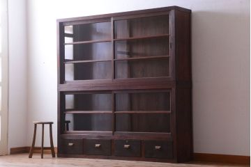 アンティーク家具　和製アンティークの二段重ね収納棚(2)