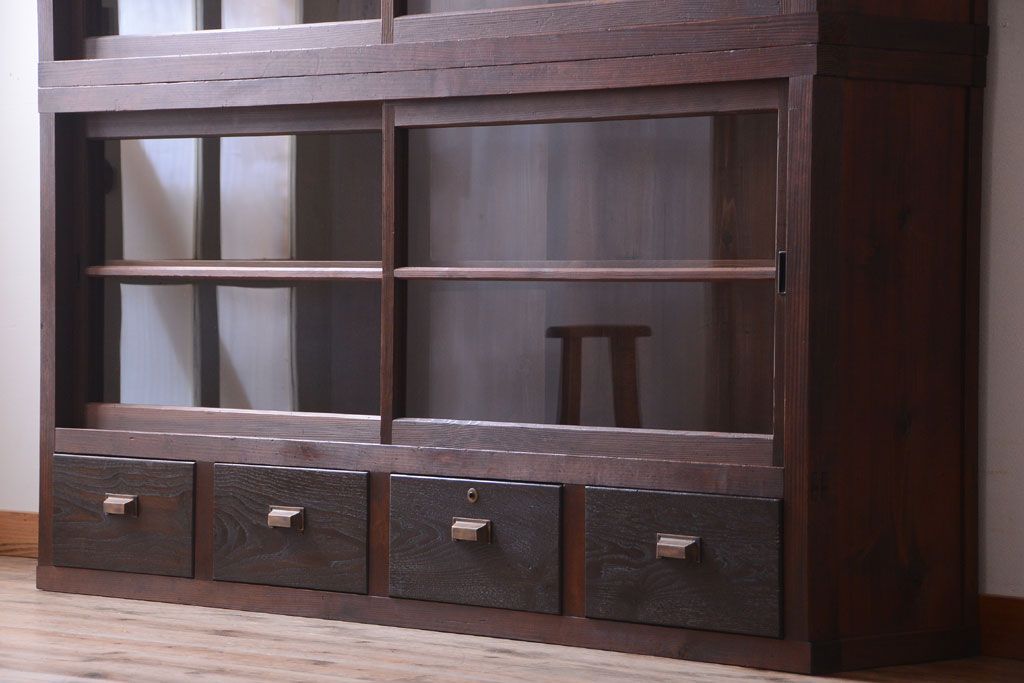 アンティーク家具　和製アンティークの二段重ね収納棚(2)