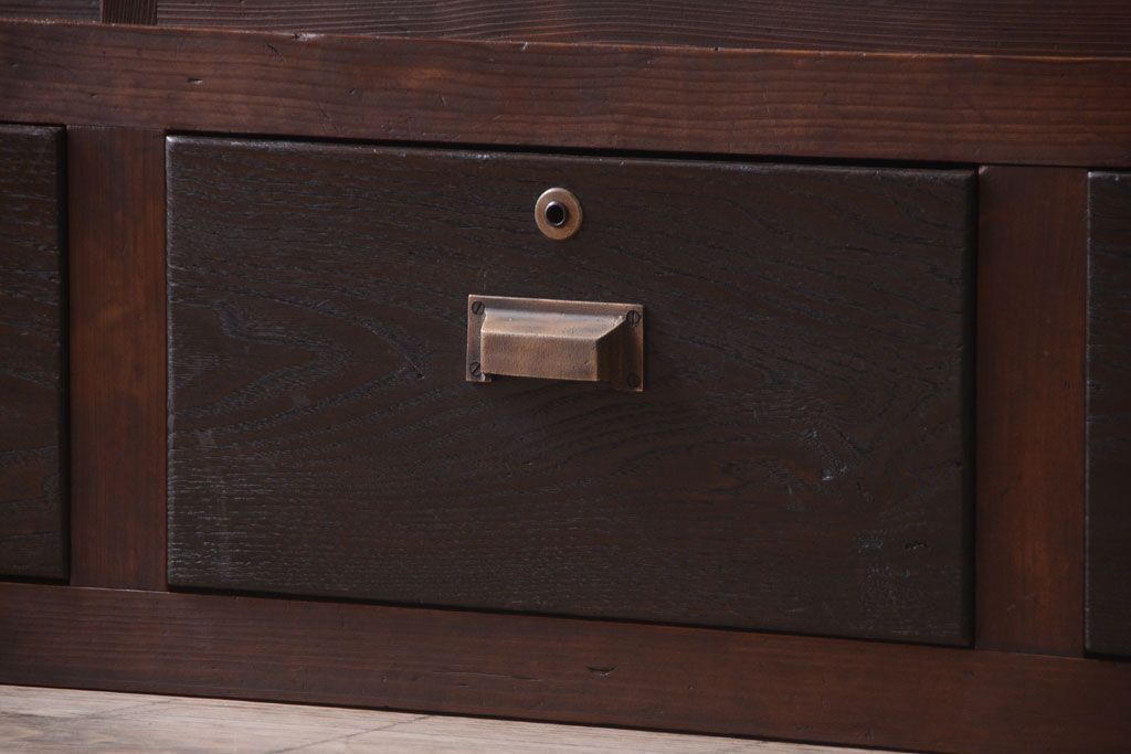 アンティーク家具　和製アンティークの二段重ね収納棚(2)