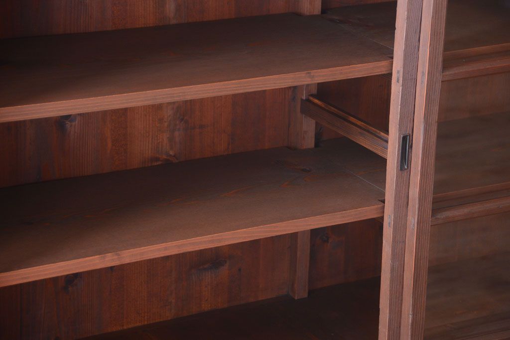 アンティーク家具　和製アンティークの二段重ね収納棚(2)