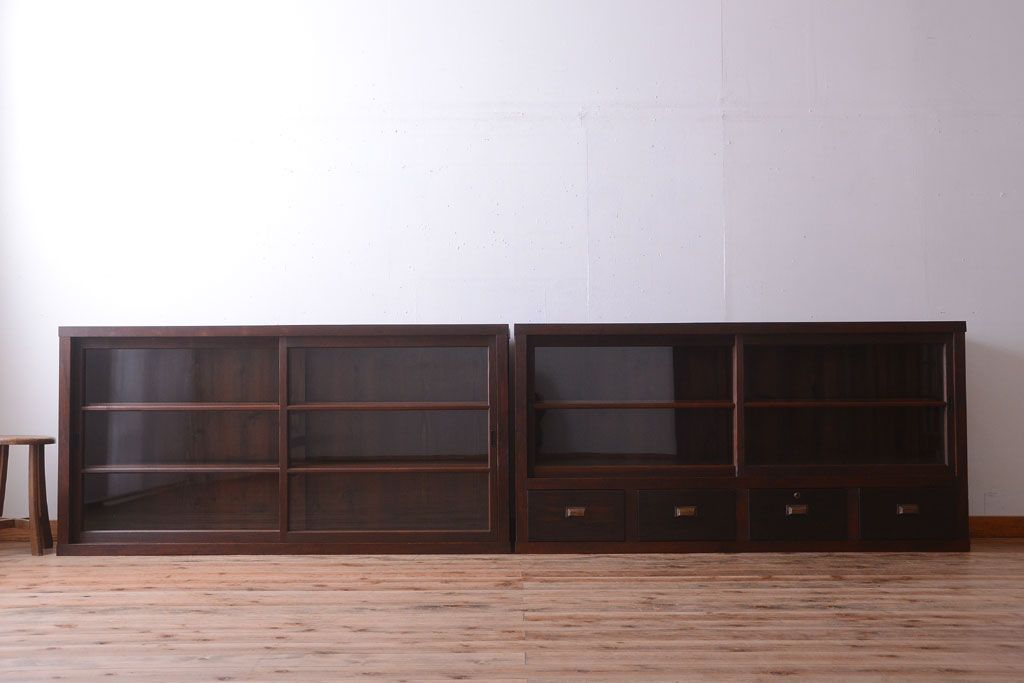 アンティーク家具　和製アンティークの二段重ね収納棚(2)