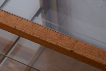 レトロ家具　昭和レトロ　古い木製のシンプルなアンティークガラスケース(ショーケース)(3)