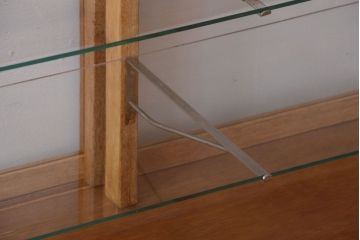 レトロ家具　昭和レトロ　古い木製のシンプルなアンティークガラスケース(ショーケース)(3)