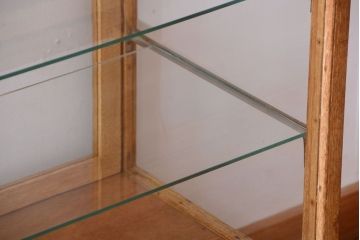 レトロ家具　昭和レトロ　古い木製のシンプルなアンティークガラスケース(ショーケース)(3)