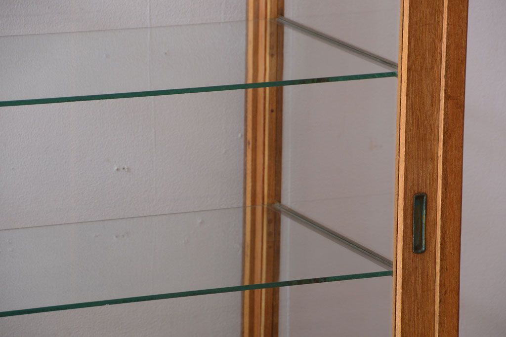 レトロ家具　昭和レトロ　古い木製のシンプルなアンティークガラスケース(ショーケース)(3)