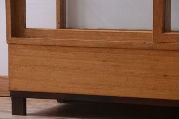 レトロ家具　昭和レトロ　古い木製のシンプルなアンティークガラスケース(ショーケース)(3)