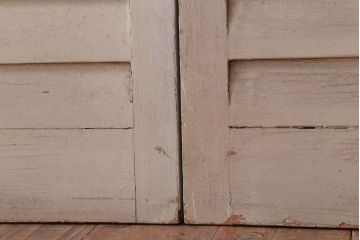 アンティーク　ルーバー風デザインがおしゃれな引き戸2枚セット(雨戸)(1)