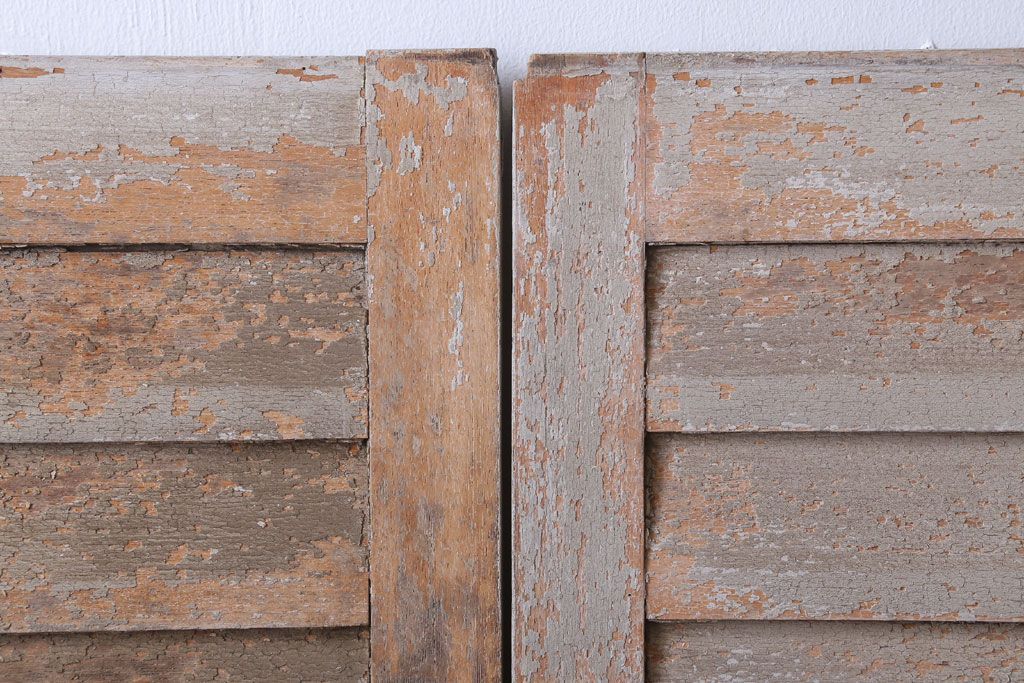 アンティーク　ルーバー風デザインがおしゃれな引き戸4枚セット(雨戸)