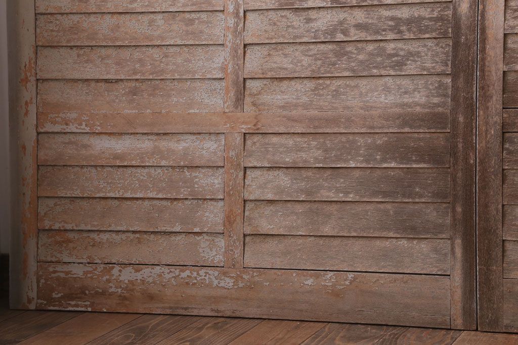 アンティーク　ルーバー風デザインがおしゃれな引き戸4枚セット(雨戸)