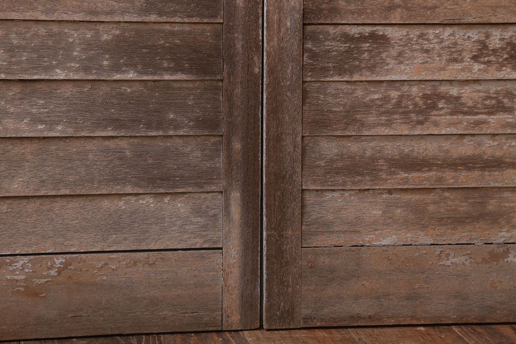 アンティーク　ルーバー風デザインがおしゃれな引き戸4枚セット(雨戸)