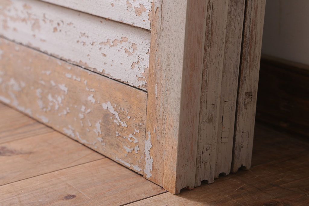 アンティーク　ルーバー風デザインがおしゃれな引き戸4枚セット(雨戸)