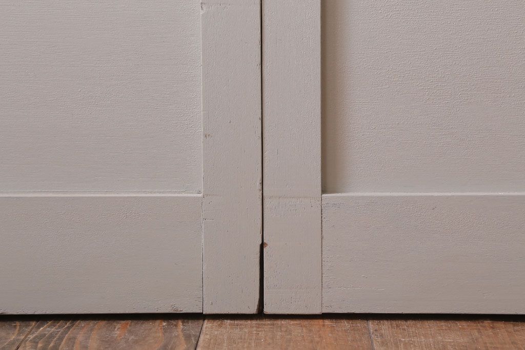 アンティーク　ルーバー風デザインがおしゃれな引き戸4枚セット(雨戸)