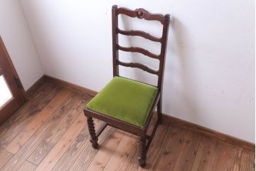 アンティーク家具　イギリスアンティーク　オーク材の優雅なツイストレッグダイニングチェア(1)