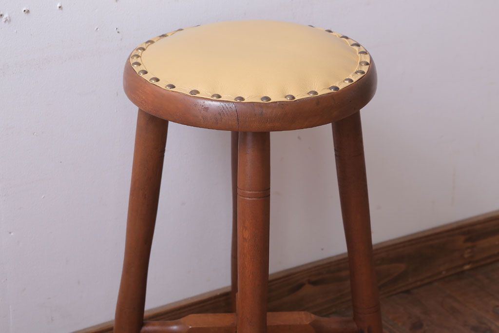 レトロ家具　アンティーク　本革座面のレトロなスツール