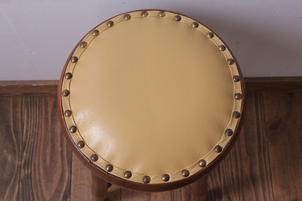 レトロ家具　アンティーク　本革座面のレトロなスツール