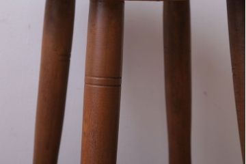 レトロ家具　アンティーク　本革座面のレトロなスツール