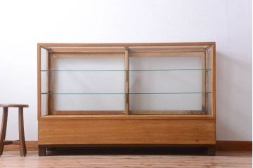 アンティーク家具　アンティーク　古い木製のシンプルなガラスケース(ショーケース)(1)